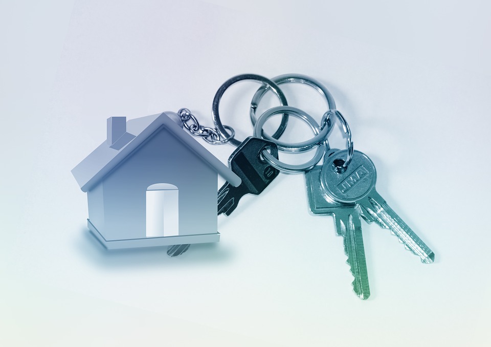 10 ADVANTAGES OF BUYING A HOME OVER RENTING